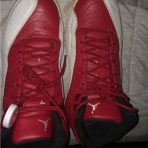 Jordan red white retro 12 authentic